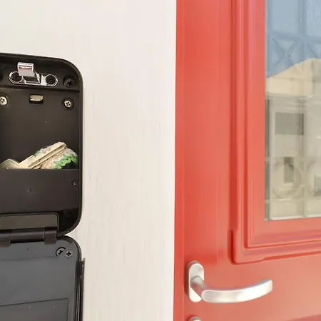 Nisos Mykonos * Mykonos Town