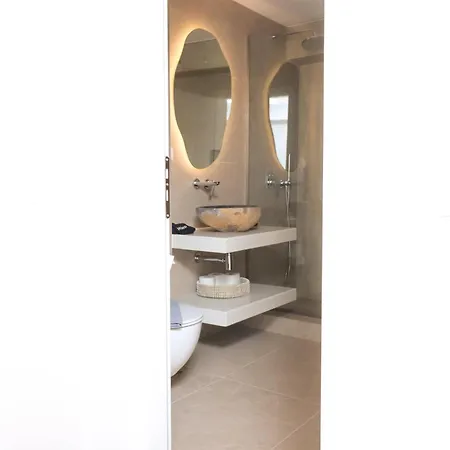 Nisos Mykonos *